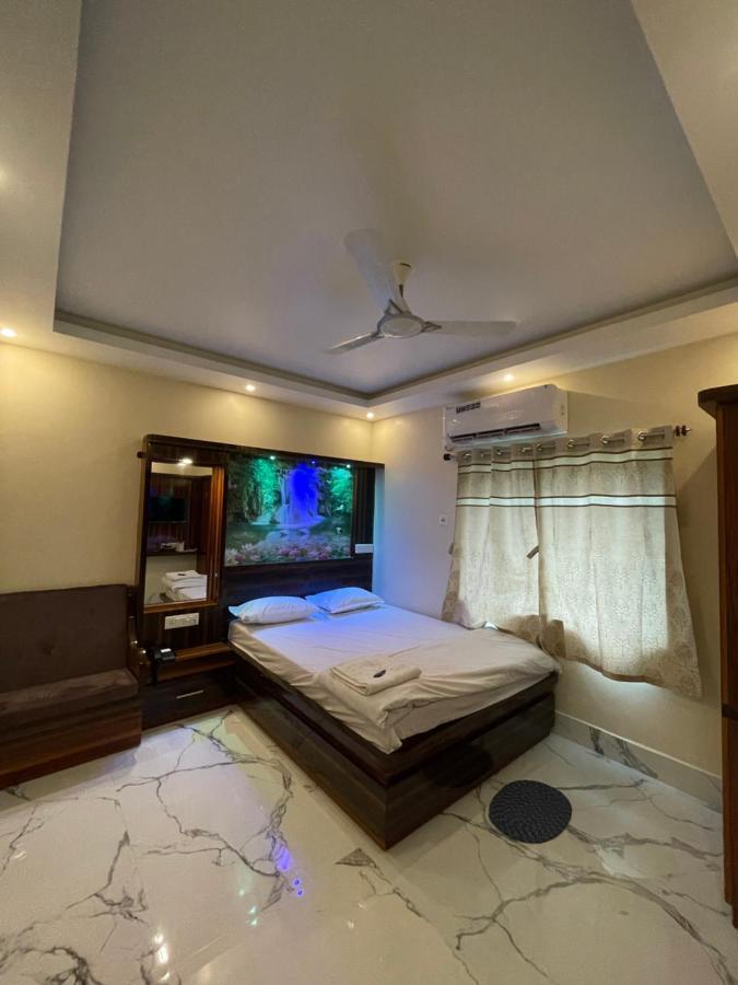Hotel Aarohi Tarapith Zewnętrze zdjęcie