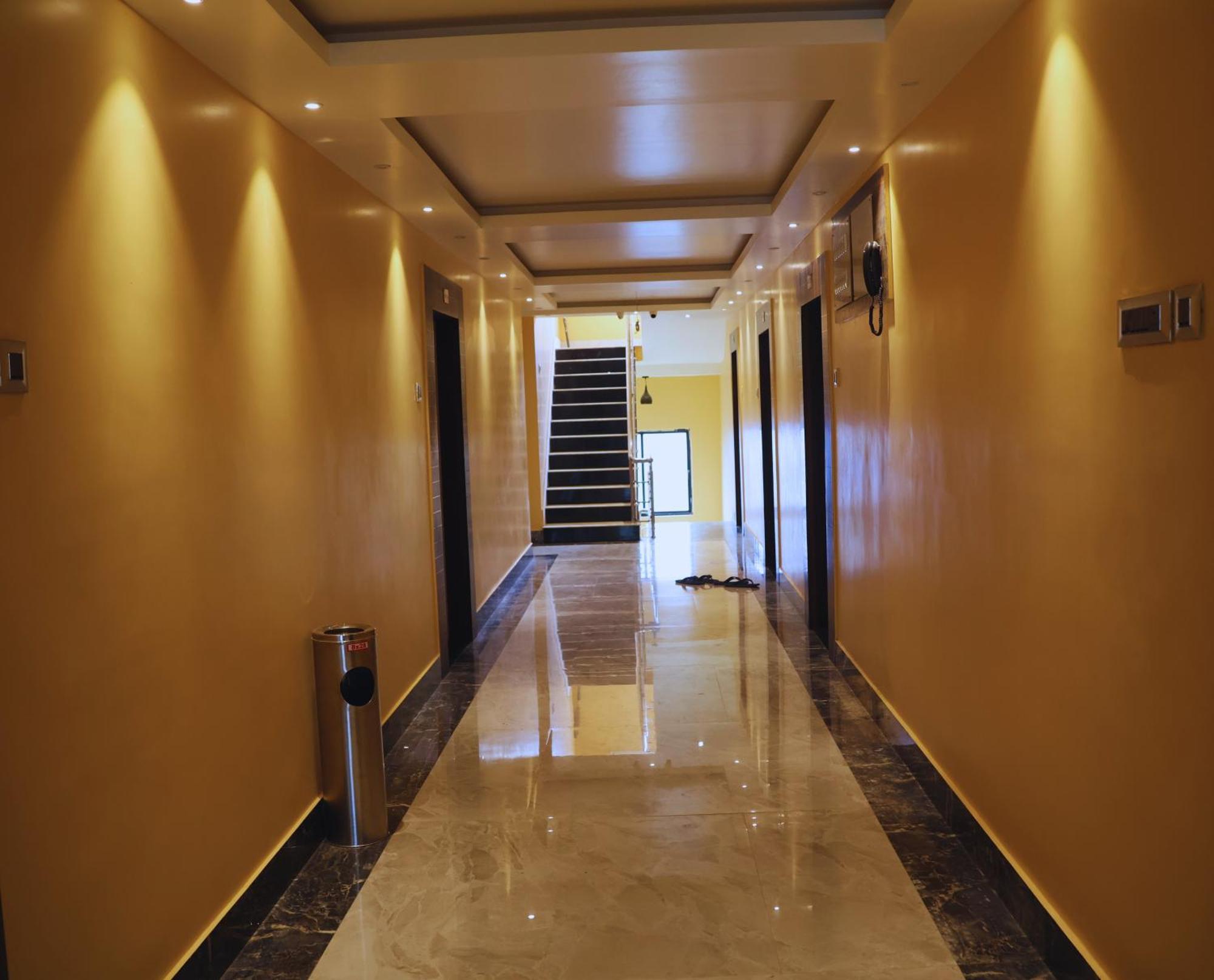 Hotel Aarohi Tarapith Zewnętrze zdjęcie